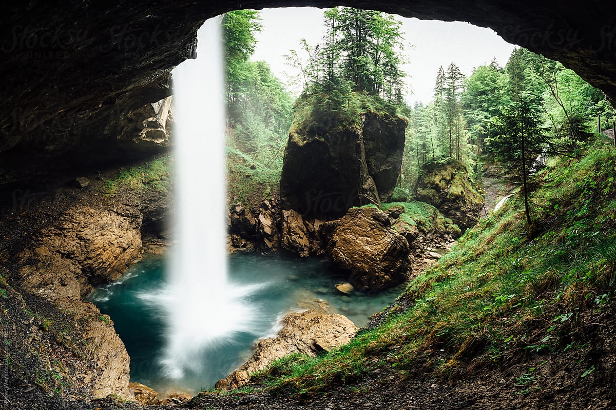 10 Amazing Waterfalls in Switzerland That Take Your Breath - Swiss Ruigor