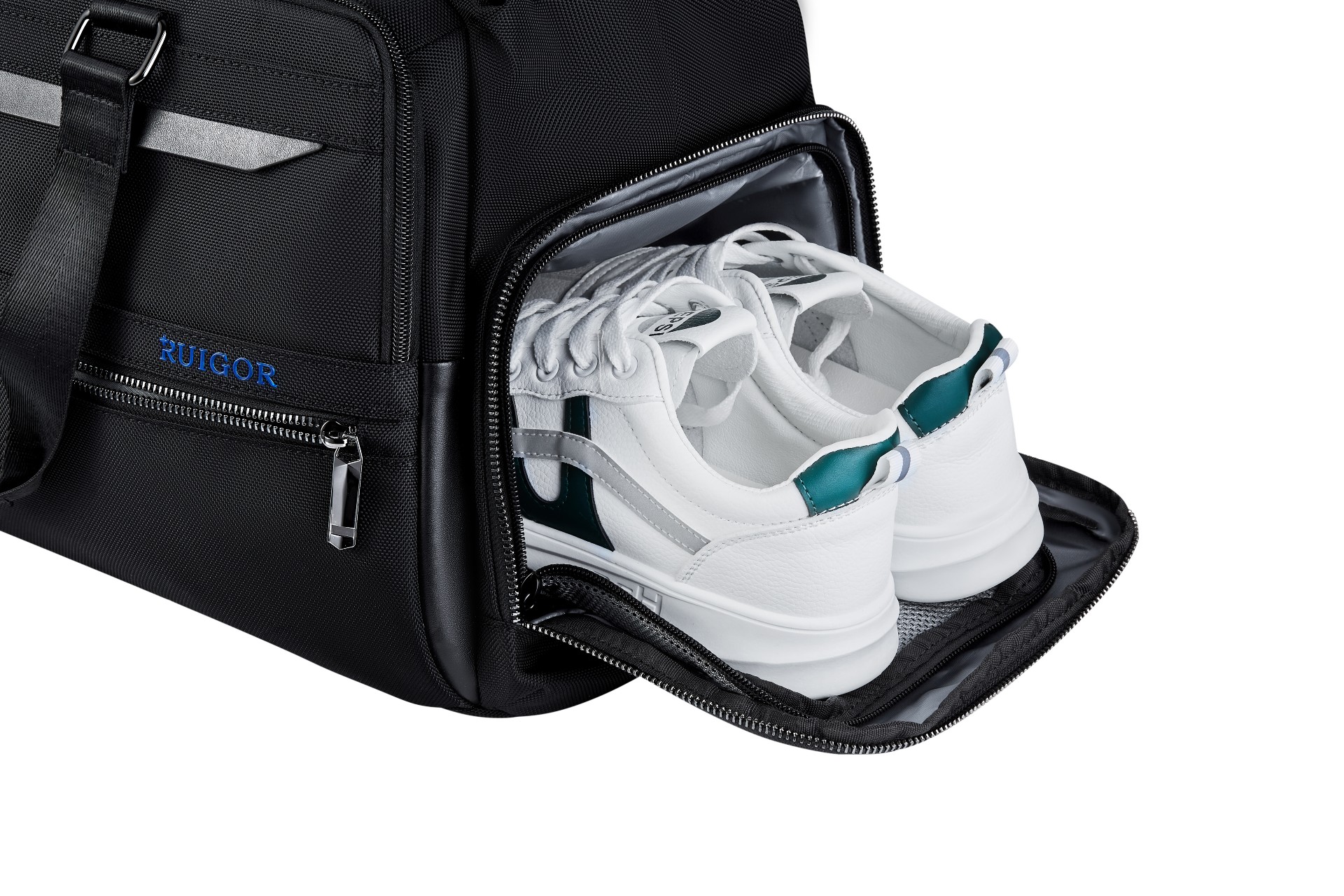 10 Gym Bag Essentials  Gym bag essentials, Mens gym bag, Workout